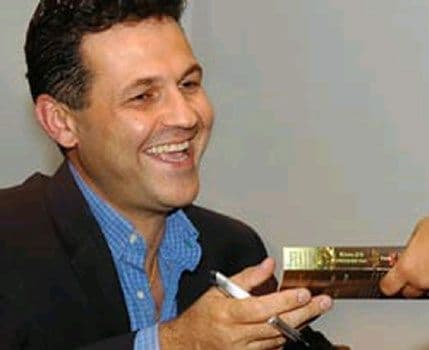 Od sjutra u prodaji Hoseinijev novi roman „A planine odjeknuše“ Od sjutra u prodaji Hoseinijev novi roman „A planine odjeknuše“