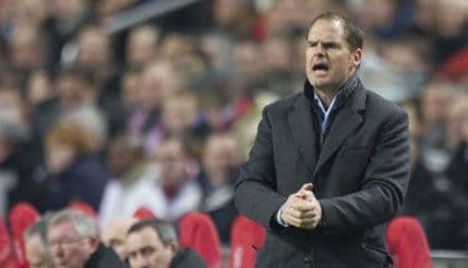 De Bur produžio ugovor sa Ajaksom De Bur produžio ugovor sa Ajaksom