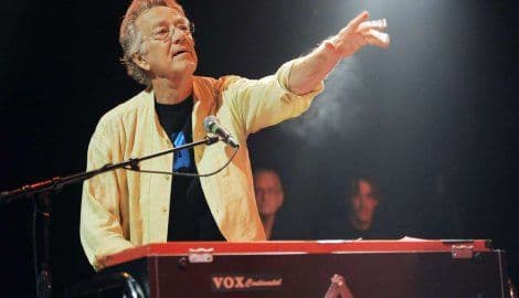 Preminuo Rej Manzarek, osnivač benda "The Doors" Preminuo Rej Manzarek, osnivač benda "The Doors"