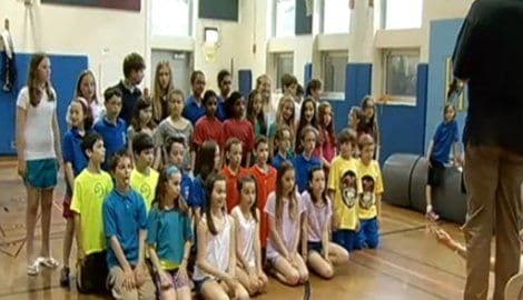 Škola za Ginisa: 23 para blizanaca u istom razredu! (VIDEO) Škola za Ginisa: 23 para blizanaca u istom razredu! (VIDEO)