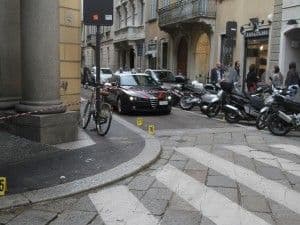 Pink Panteri u Italiji za nepun minut opustošili zlataru Pink Panteri u Italiji za nepun minut opustošili zlataru