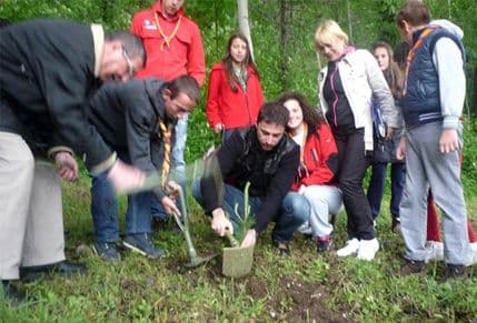 Dvjesta sadnica za 200 godina od rođenja Njegoša Dvjesta sadnica za 200 godina od rođenja Njegoša