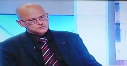 RADULOVIĆ: Ako bi bio izglasan Amfilohijev prijedlog, Crna Gora treba da reaguje oštrim demaršom RADULOVIĆ: Ako bi bio izglasan Amfilohijev prijedlog, Crna Gora treba da reaguje oštrim demaršom