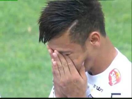 VIDEO: Nejmar se u suzama rastao od Santosa VIDEO: Nejmar se u suzama rastao od Santosa