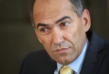 Janezu Janši prijete dvije godine zatvora Janezu Janši prijete dvije godine zatvora