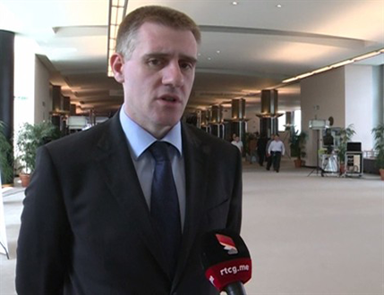 Lukšić: Vlada očekuje podršku dijela opozicije za članstvo u NATO Lukšić: Vlada očekuje podršku dijela opozicije za članstvo u NATO