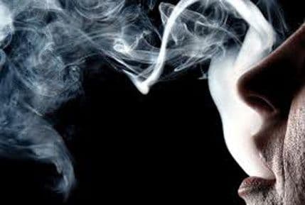 Francuska: Zabranjuju i elektronske cigarete na javnom mjestu Francuska: Zabranjuju i elektronske cigarete na javnom mjestu