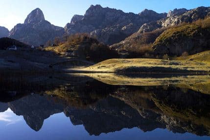 Izložbe Popovića, Raičevića i Kalezića na Salonu fotografije u Francuskoj Izložbe Popovića, Raičevića i Kalezića na Salonu fotografije u Francuskoj