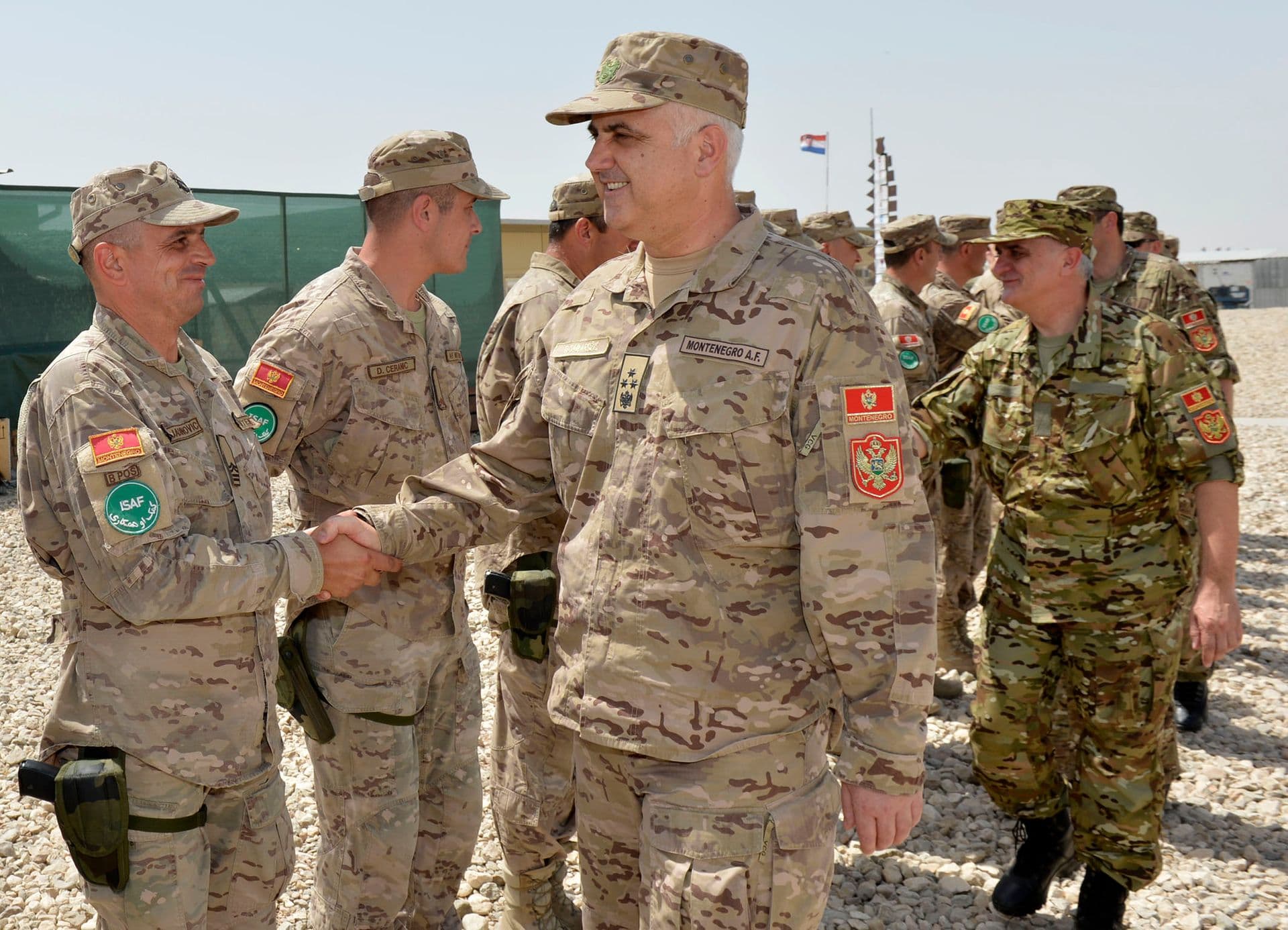 Viceadmiral Samardžić u posjeti crnogorskim vojnicima u Avganistanu Viceadmiral Samardžić u posjeti crnogorskim vojnicima u Avganistanu