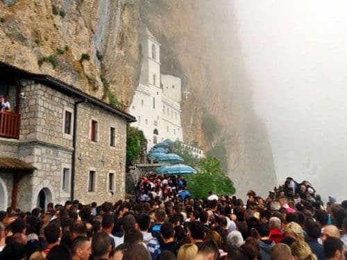 VUČINIĆ: Manastir Ostrog donosi SPC svake godine 50 miliona eura VUČINIĆ: Manastir Ostrog donosi SPC svake godine 50 miliona eura