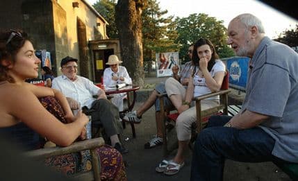 Telekom UnderhillFest: O Makavejevu i štićenicima Komanskog mosta Telekom UnderhillFest: O Makavejevu i štićenicima Komanskog mosta