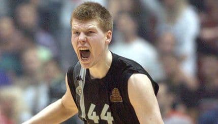 Partizan nadoknadio minus 13 i došao na korak od titule! Partizan nadoknadio minus 13 i došao na korak od titule!