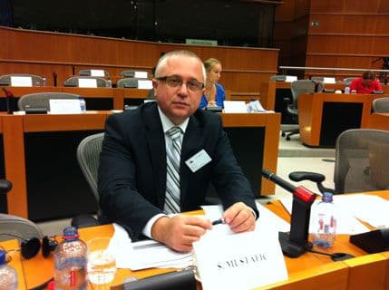 Supruzi ispričam gotovo sve… Supruzi ispričam gotovo sve…