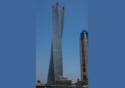 VIDEO: Dubai dobio najvišu "uvrnutu" zgradu na svijetu VIDEO: Dubai dobio najvišu "uvrnutu" zgradu na svijetu