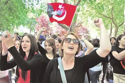 Turska vlada spremna da prihvati referendum o gradnji u Gezi parku  Turska vlada spremna da prihvati referendum o gradnji u Gezi parku