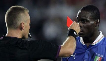 VIDEO: Baloteli opet u elementu VIDEO: Baloteli opet u elementu