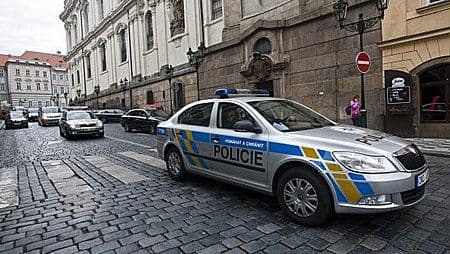 PRAG: Noćna racija u sjedištu češke Vlade, saslušan i premijer PRAG: Noćna racija u sjedištu češke Vlade, saslušan i premijer