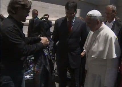 Harley Davidson poklonio papi Franju dva motora Harley Davidson poklonio papi Franju dva motora