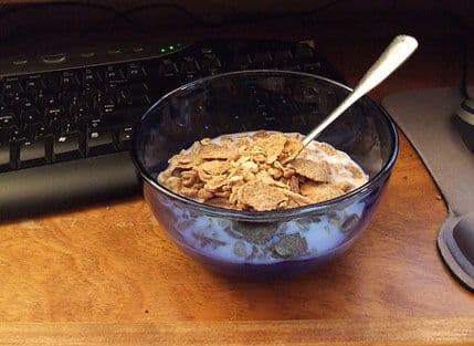 Radnici koji ne doručkuju nisu dovoljno produktivni na poslu Radnici koji ne doručkuju nisu dovoljno produktivni na poslu