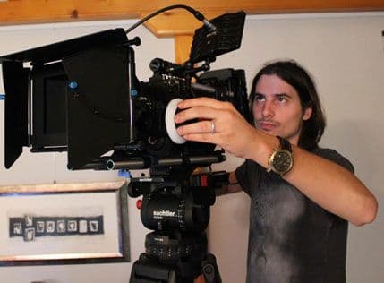 Homofobi su svuda - u porodici, policiji, medijima, školama... Homofobi su svuda - u porodici, policiji, medijima, školama...