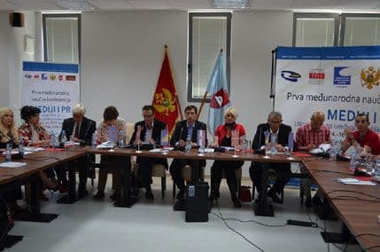 Održan okrugli sto''Uticaj PR-a na uređivačku politiku medija u regionu'' Održan okrugli sto''Uticaj PR-a na uređivačku politiku medija u regionu''