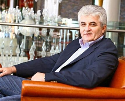 RADULOVIĆ: Kad ne bi tjerali investitore, već bismo imali nove hotele RADULOVIĆ: Kad ne bi tjerali investitore, već bismo imali nove hotele