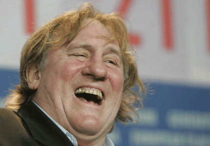 Depardje uzima i alžirski pasoš Depardje uzima i alžirski pasoš