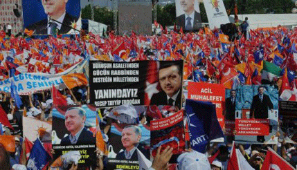 Desetine hiljada pristalica na mitingu podrške Erdoganu Desetine hiljada pristalica na mitingu podrške Erdoganu