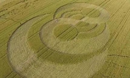 VIDEO: Zbunjujući krugovi u poljima u Italiji VIDEO: Zbunjujući krugovi u poljima u Italiji