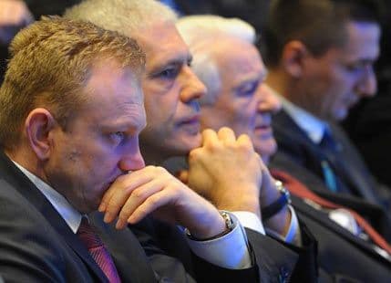 Vrijeme i pohlepa gaze demokrate Vrijeme i pohlepa gaze demokrate