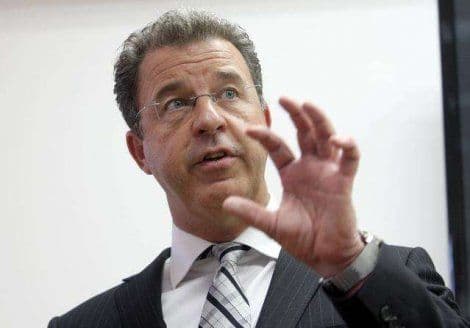 Bramerc o Šešelju: Nije normalno da neko deset godina bude u pritvoru Bramerc o Šešelju: Nije normalno da neko deset godina bude u pritvoru