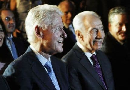 Peres odlikovao Klintona Peres odlikovao Klintona