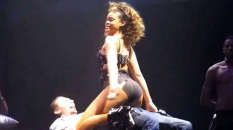 Rijana na liječenju od zavisnosti od seksa i alkohola Rijana na liječenju od zavisnosti od seksa i alkohola