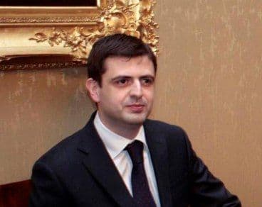 Sadiku novi oficir za vezu Sadiku novi oficir za vezu