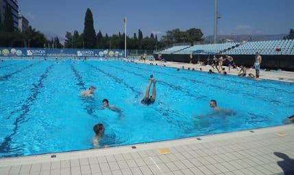 FOTO: Podgoričani u borbi protiv žege FOTO: Podgoričani u borbi protiv žege