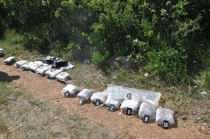 UP: Uhapšen Nikšićanin M.P, oduzeto 34 kg skanka, oružje i municija UP: Uhapšen Nikšićanin M.P, oduzeto 34 kg skanka, oružje i municija