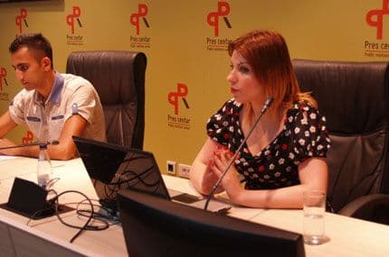 CEDEM: Svega 5,9 odsto Roma ima stalni radni odnos, svako drugo dijete ne ide u školu CEDEM: Svega 5,9 odsto Roma ima stalni radni odnos, svako drugo dijete ne ide u školu