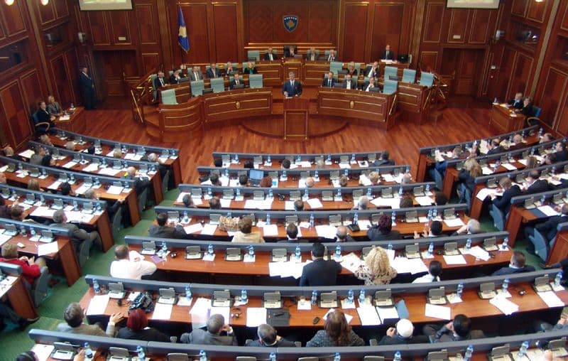 Incidenti u kosovskoj Skupštini Incidenti u kosovskoj Skupštini