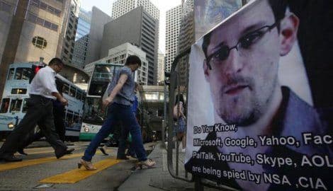 Venecuela bi dala politički azil Snoudenu Venecuela bi dala politički azil Snoudenu