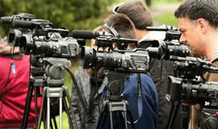 Holandija: Smanjene plate urednicima u javnom RTV servisu Holandija: Smanjene plate urednicima u javnom RTV servisu