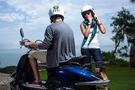 Saobraćajna policija danas dijeli zaštitne kacige Saobraćajna policija danas dijeli zaštitne kacige