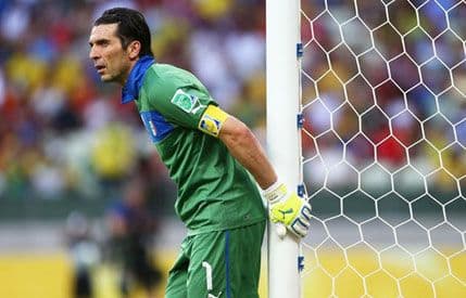 Tri odbrane Bufona za pobjedu Italije nad Urugvajem! Tri odbrane Bufona za pobjedu Italije nad Urugvajem!