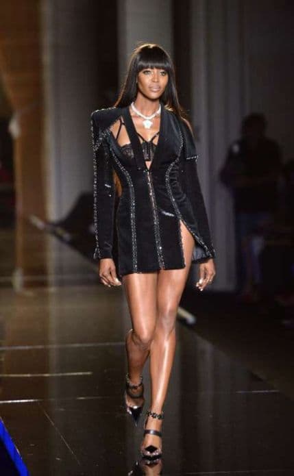 Naomi radila Versaće reviju poslije 15 godina Naomi radila Versaće reviju poslije 15 godina