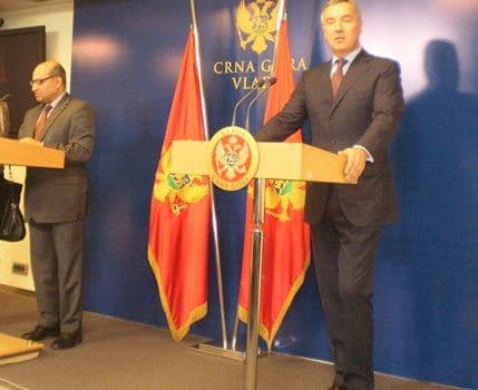 ĐUKANOVIĆ: Predložili smo najbolje rješenje, ako je parlament nezadovoljan neka izglasa nepovjerenje Vladi ĐUKANOVIĆ: Predložili smo najbolje rješenje, ako je parlament nezadovoljan neka izglasa nepovjerenje Vladi