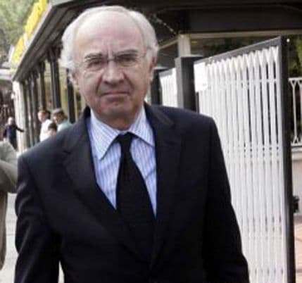 Direktor i zamjenik Vatikanske banke podnijeli ostavke Direktor i zamjenik Vatikanske banke podnijeli ostavke