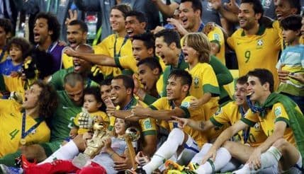 FIFA: Suzavac će na Mondijalu u Brazilu prekidati utakmice FIFA: Suzavac će na Mondijalu u Brazilu prekidati utakmice