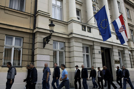 I u Francuskoj rampa za hrvatske radnike I u Francuskoj rampa za hrvatske radnike