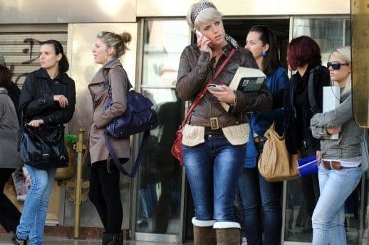 Dojče vele: “Izgubljena generacija” mladih u EU Dojče vele: “Izgubljena generacija” mladih u EU