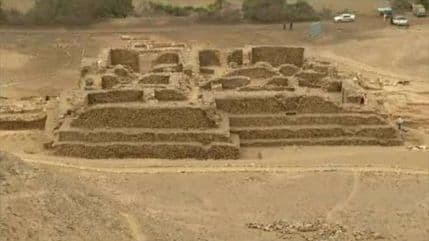 VIDEO: Peru zgrožen zbog rušenja 4.000 godina stare piramide VIDEO: Peru zgrožen zbog rušenja 4.000 godina stare piramide