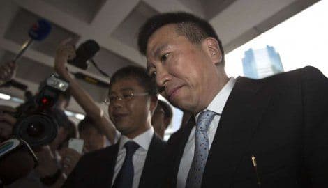 Osuđen zbog falsifikovanja testamenta svoje ljubavnice milijarderke Osuđen zbog falsifikovanja testamenta svoje ljubavnice milijarderke